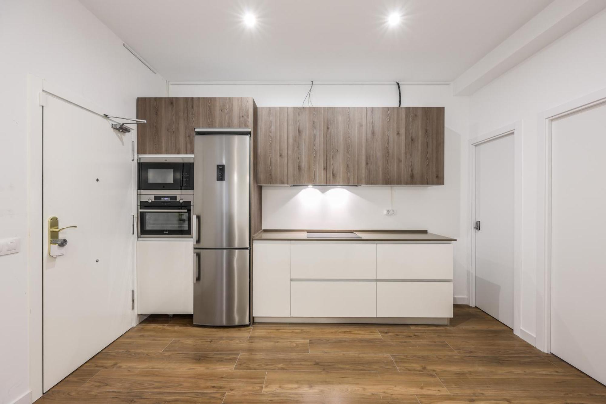 Be Coliving Madrid Centro Hotell Exteriör bild