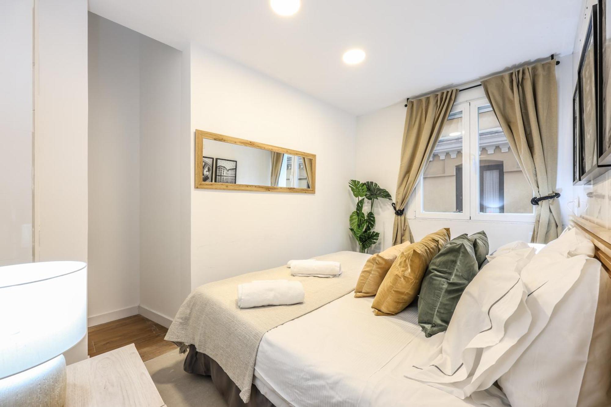 Be Coliving Madrid Centro Hotell Exteriör bild