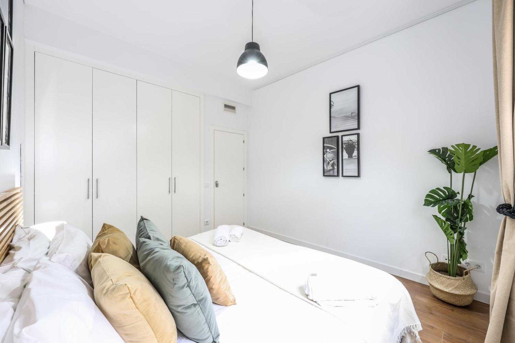 Be Coliving Madrid Centro Hotell Exteriör bild