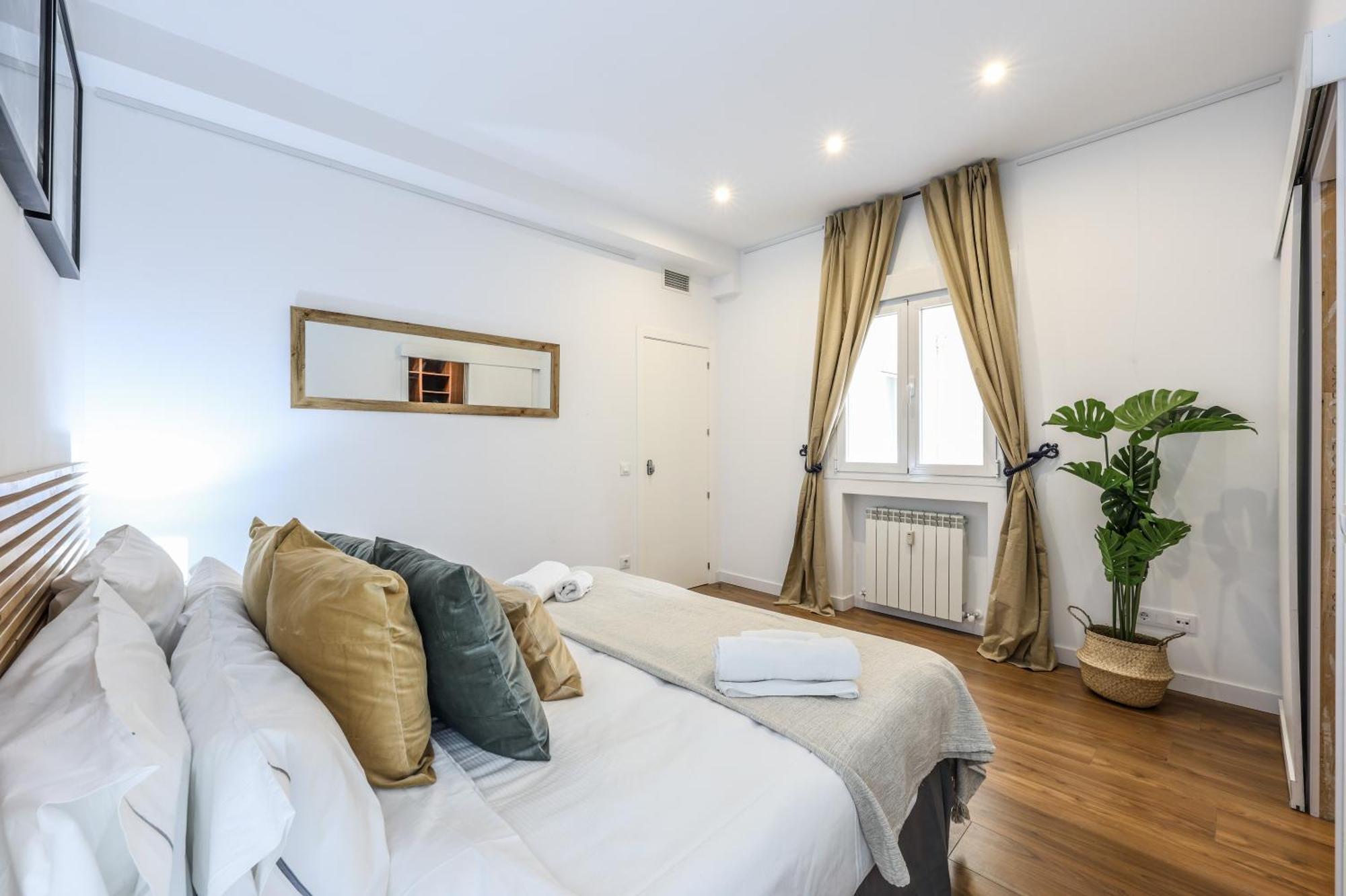 Be Coliving Madrid Centro Hotell Exteriör bild